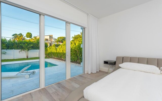 Miami World Rental - Venetian House