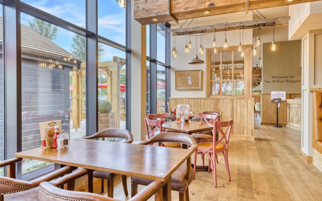 Premier Inn Milton Keynes - Willen Lake