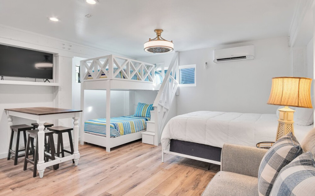 Holy Moly by Silver Sands Vacation Rentals