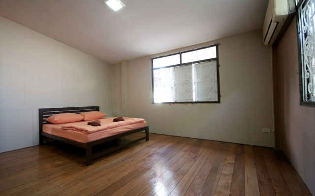 Nacornhostel Nil – Guest Rooms – Bangkok