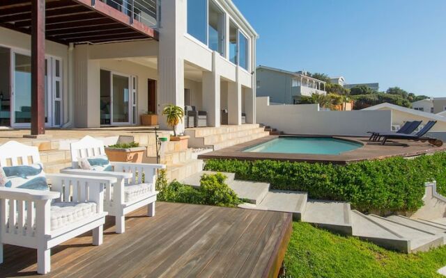 The Lookout Guesthouse