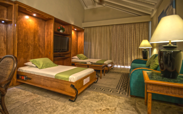The Royal Sea Aquarium Resort