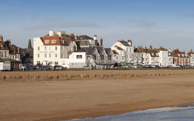 Royal Temple Yacht Club