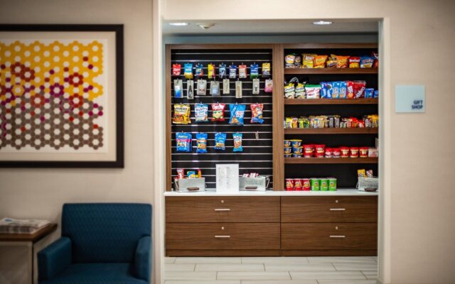 Holiday Inn Express Hotel & Suites Wausau by IHG