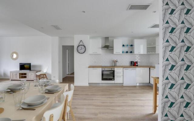 Magnifique T5 (12pers) 129m²-Climatisé-Vieux-Port