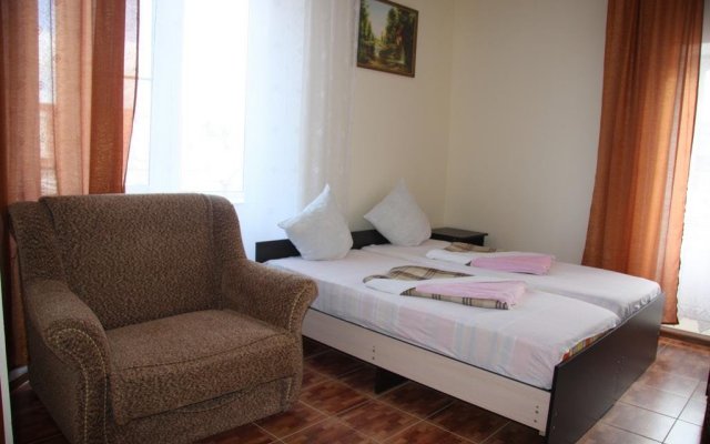 Azat Guest House