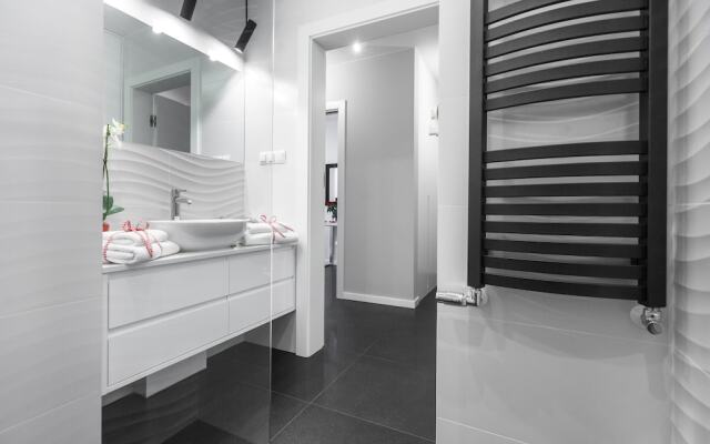 New Wave Apartment Glam