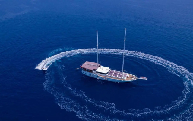 Tarsu Yacht Hotel