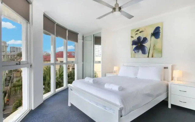 Cosy Unit Walking Distance To The Beach With Parking