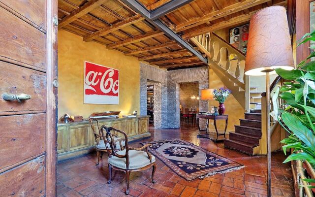 Trastevere Large Apartment With Terrace