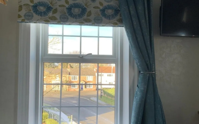 Red Lion Inn Partney