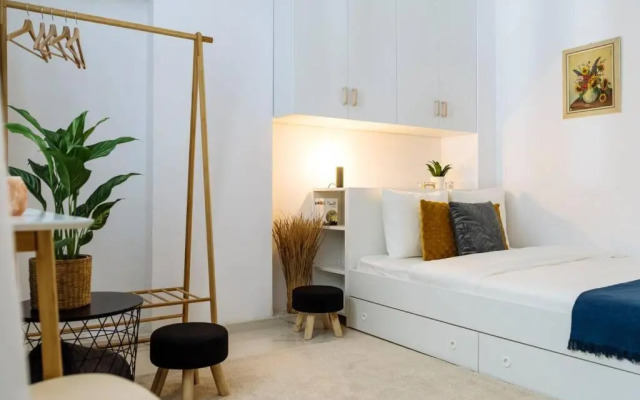 Studio with private terrace next to Cișmigiu