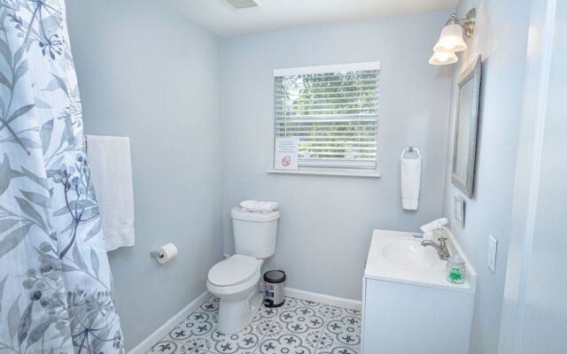 Magnificent Large Home Near Downtown