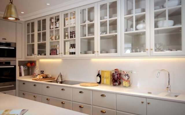 Beautiful 4-bed Flat in Mayfair