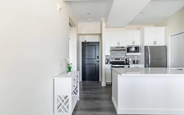 Rideau 2Br Signature Apartment Free Parking 2