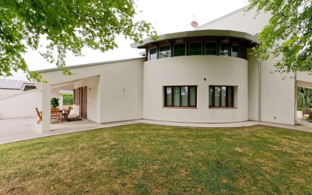 NIFTY Intera Villa con Piscina Relax, Idromassaggio e Sauna