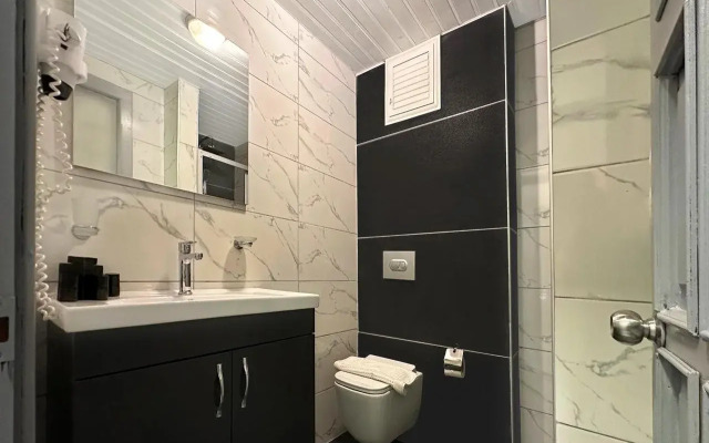 Casa De Levi̇ssi̇ Hotel Oludeni̇z