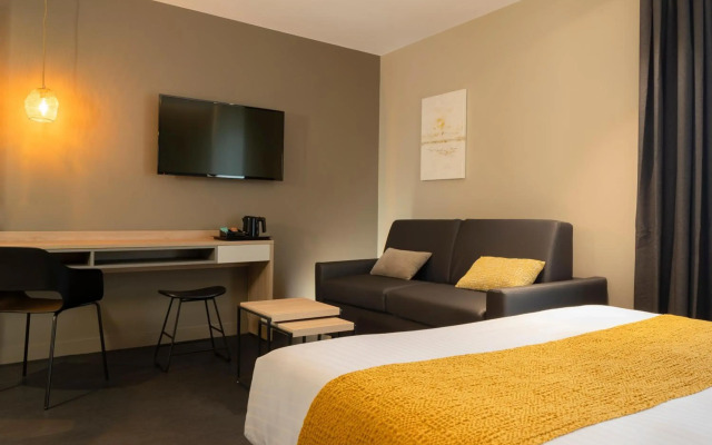 37 Lodge La Défense Courbevoie