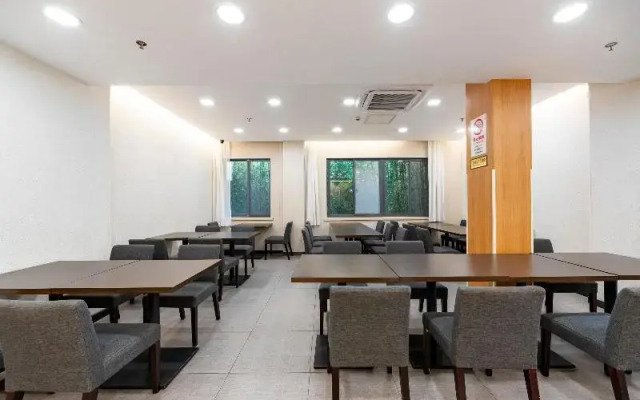 Hanting Hotel Shangnhai Xizang Bei Road Metro Station