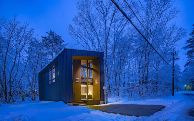 Gravity by The Hakuba Collection