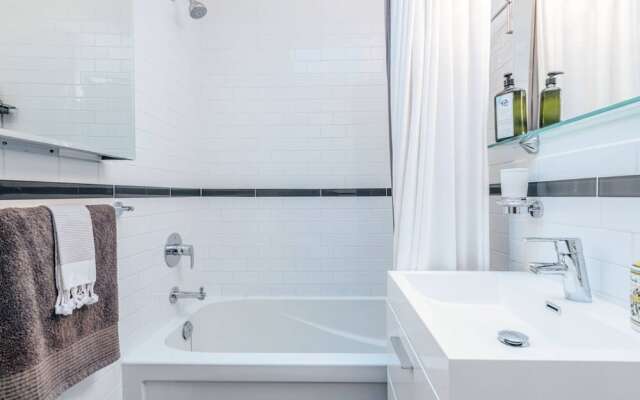 Beautiful, Modern & Spacious 2 Bedroom House