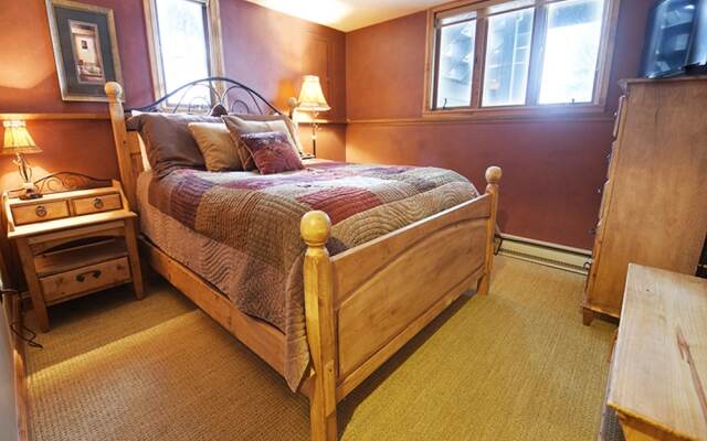 Jabberwocky Home by Stay Winter Park