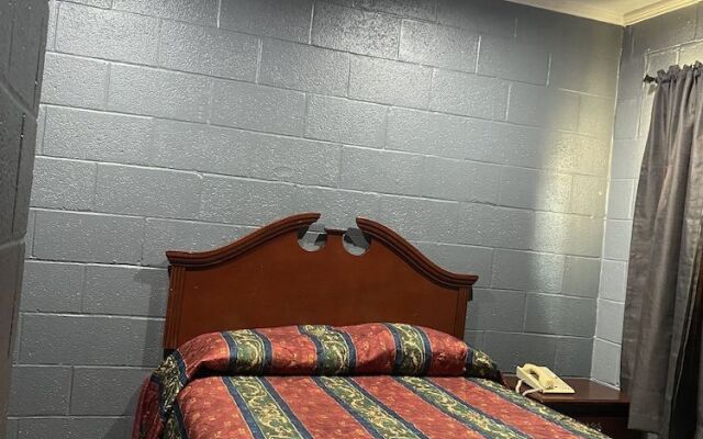 Budget Inn