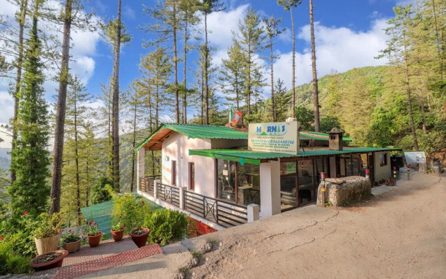 Oak N Pine by Dumnu Homes