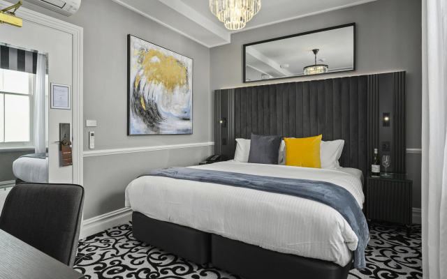 The Hydro Majestic Hotel – Guest Rooms – Sydney