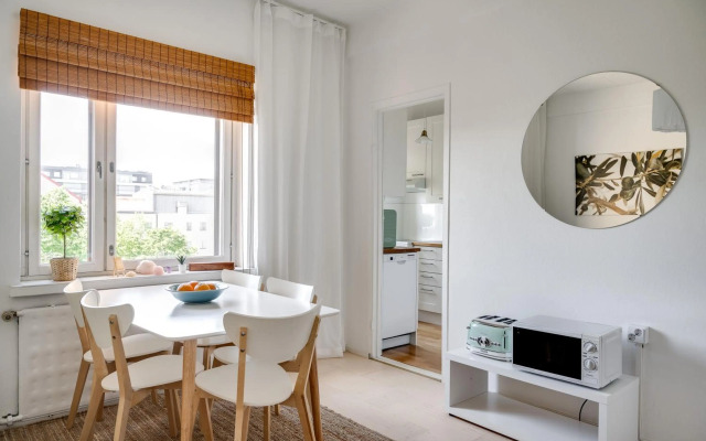 ☆Downtown apartment with views over city rooftops☆