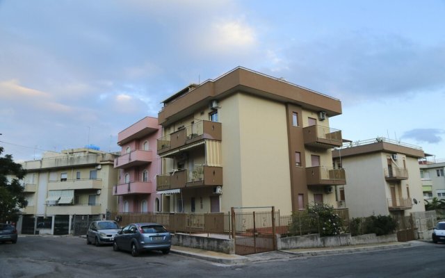 Apartment with 3 Bedrooms in Santa Flavia, with Wonderful Sea View And Terrace - 650 M From the Beach