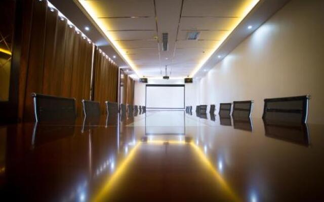 Kuerle Jinrun Holiday Hotel Airport Road