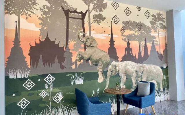 lucky Elephant Hotel