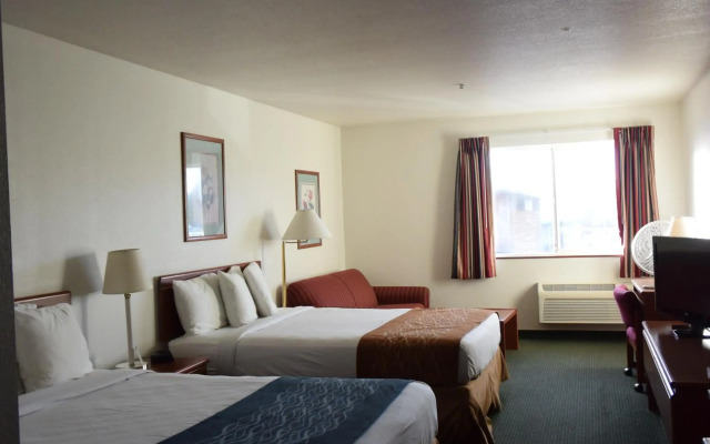 Travelodge Suites by Wyndham Newberg
