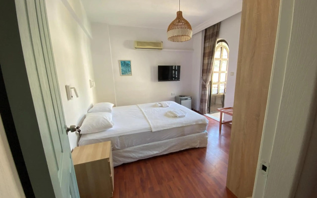 Diplomat Hotel