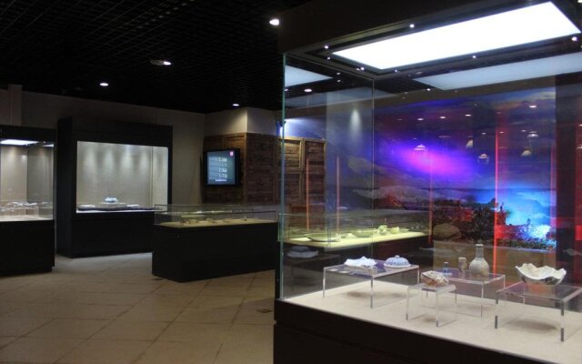 Jinling Museum Spa Hotel