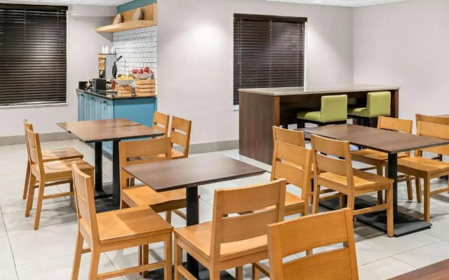 Country Inn & Suites by Radisson, Columbia Airport, SC
