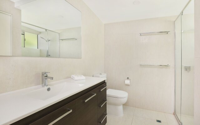 Coral Beach Noosa Resort