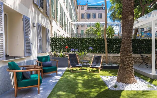 Luxury 3 Bdr Garden & Parking - Angels' Garden