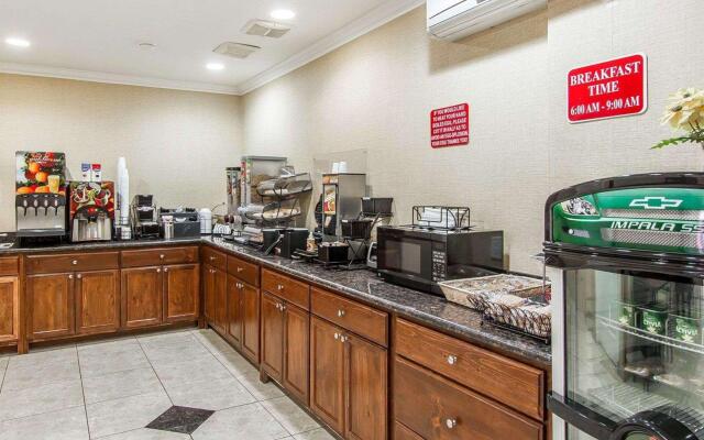 Studio 6 Mesa, AZ – Near Downtown & Sloan Park