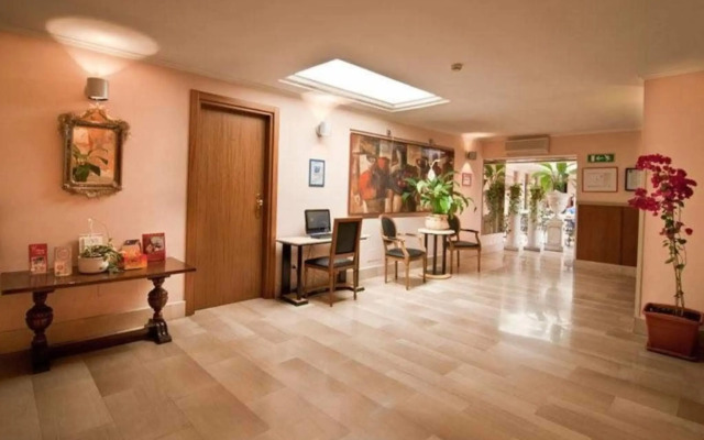 Hotel Center 1