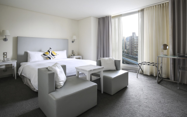 Ambience Hotel Taipei