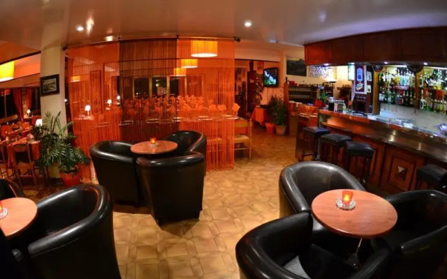Hotel Restaurant Le Porto