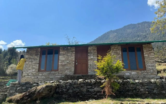 The Goat Village Dayara Bugyal - Hostel