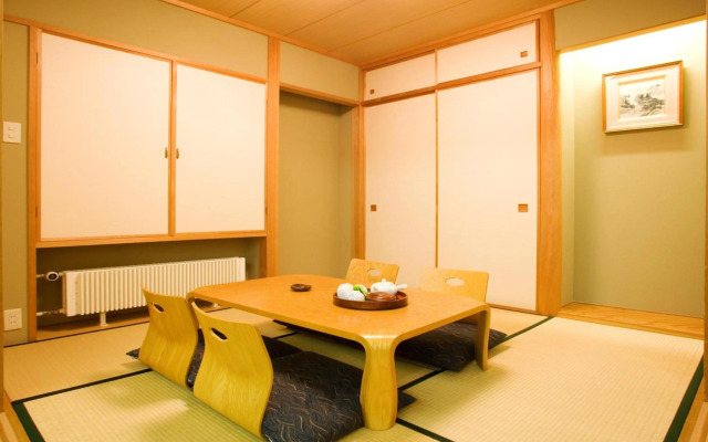 Izumigo, AMBIENT Tateshina Hotel