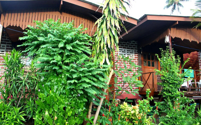 The Boardroom Beach Bungalows