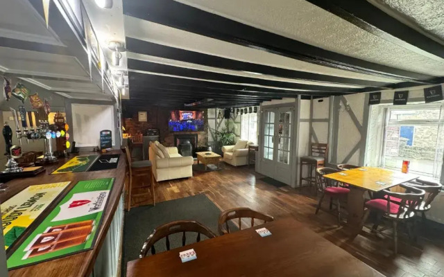 Carpenters Arms