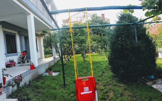 Guest house Djonovic