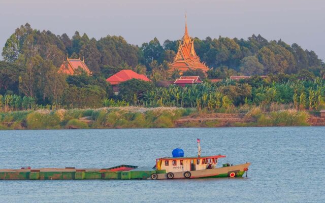 The Bale Phnom Penh by LifestyleRetreats