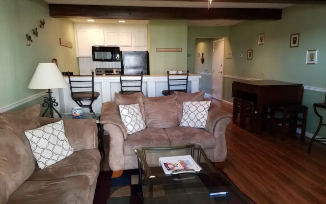 Culver Cove Lakeside Condominiums